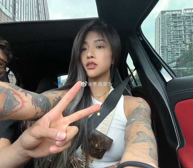 嗯啊h客厅伦女h